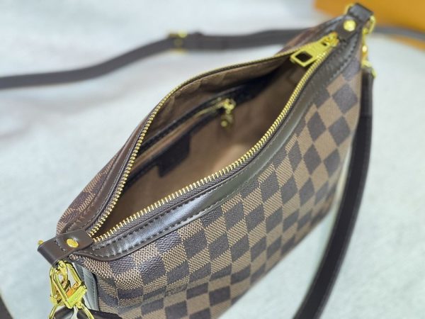 Luxury LV Handbag M40057