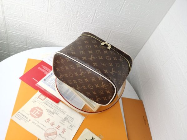 Luxury LV Handbag M42265