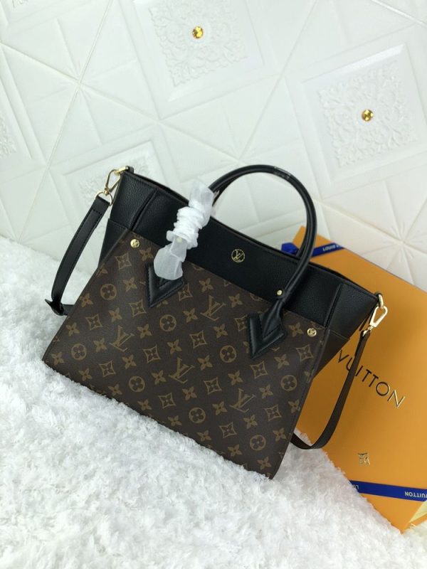 Luxury LV Handbag M53825