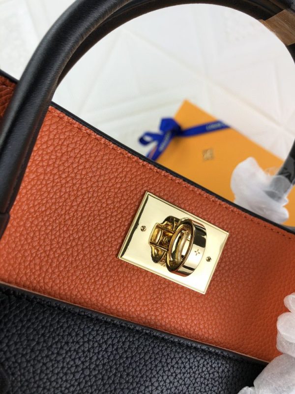 Luxury LV Handbag M53825