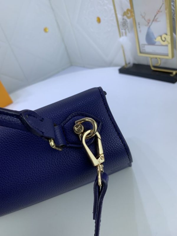 Luxury LV Handbag M57584.1