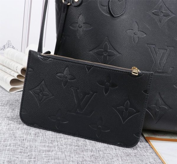 Luxury LV Handbag M45868