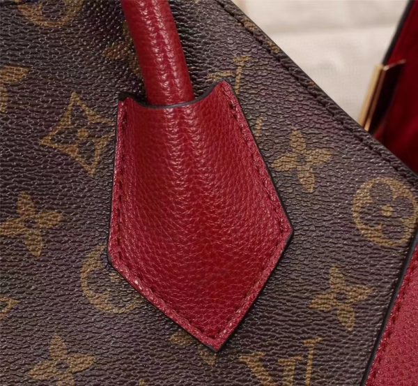 Luxury LV Handbag M40460