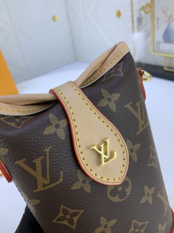 Luxury LV Handbag M80874