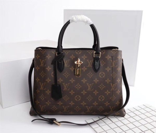 Luxury LV Handbag M43535