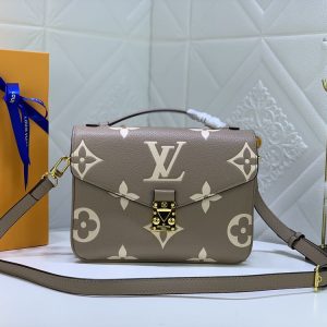 Luxury LV Handbag M45596