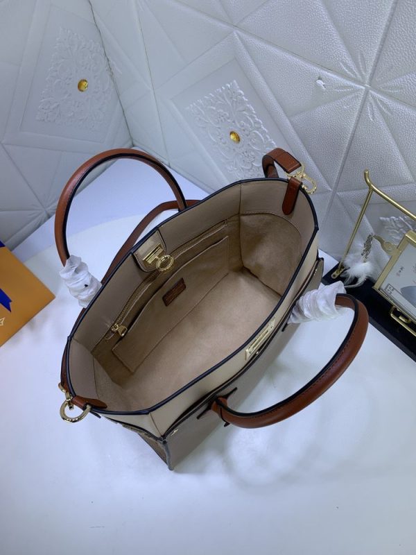 Luxury LV Handbag M53826