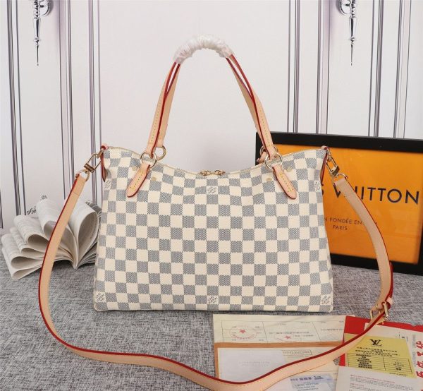 Luxury LV Handbag M40022