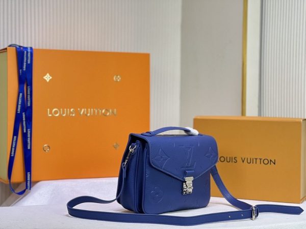 Luxury LV Handbag M45596