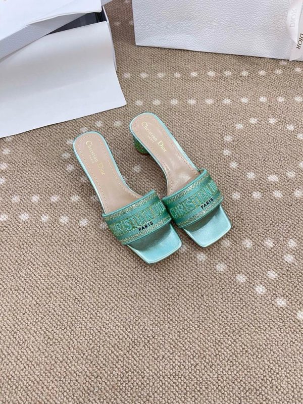 New Arrival Women Slippers 107.2