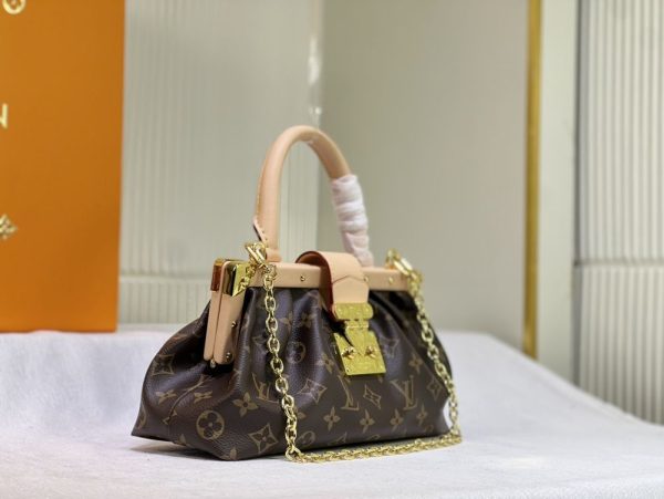 Luxury LV Handbag M46544