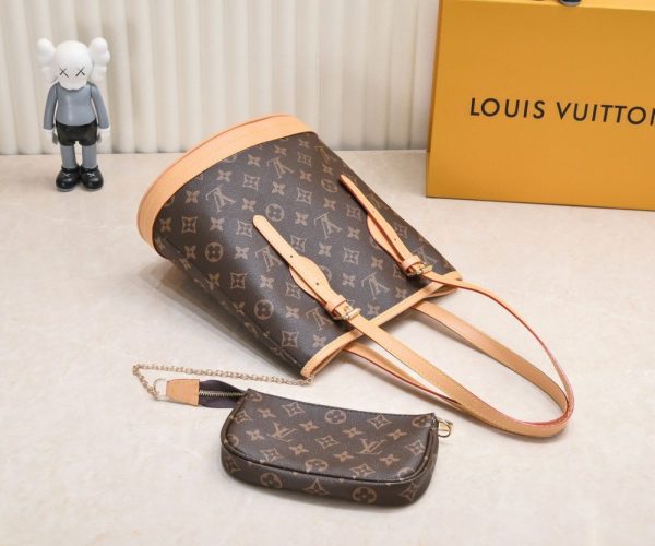 Luxury LV Handbag M42238