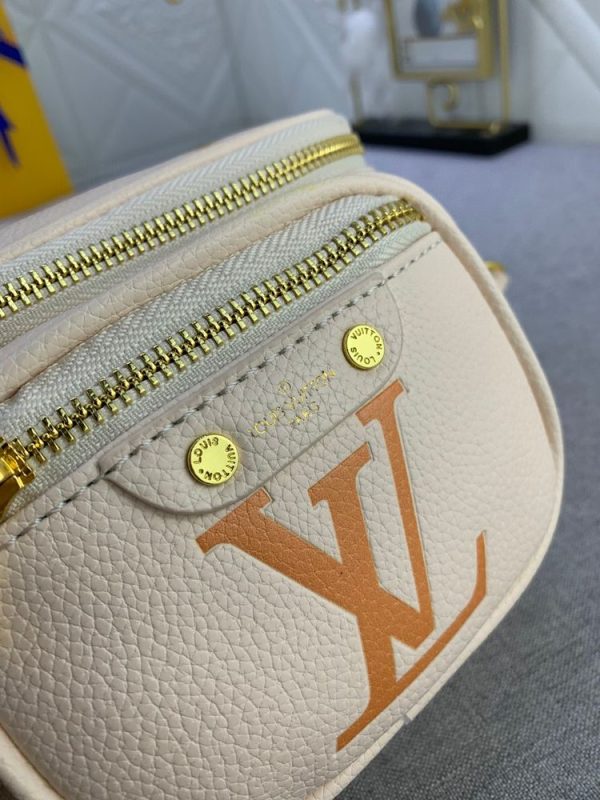 Luxury LV Handbag M82208