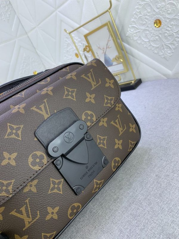 Luxury LV Handbag M46688