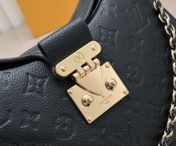 Luxury LV Handbag M46659