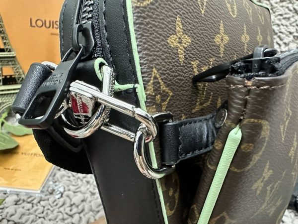 Luxury LV Handbag M40438