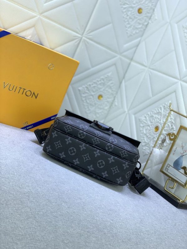 Luxury LV Handbag M46688