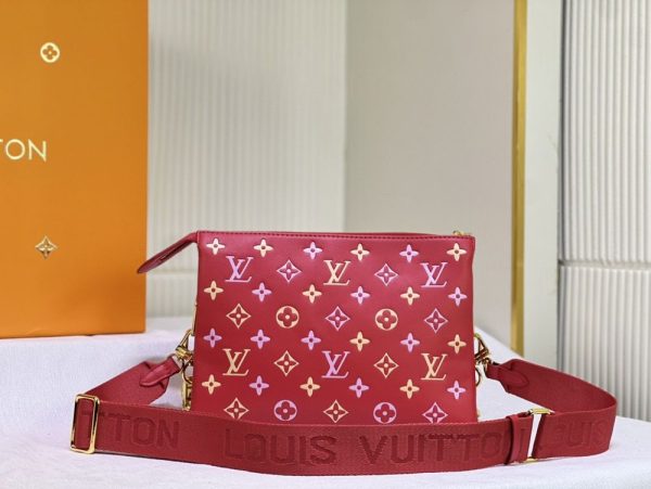 Luxury LV Handbag M57790