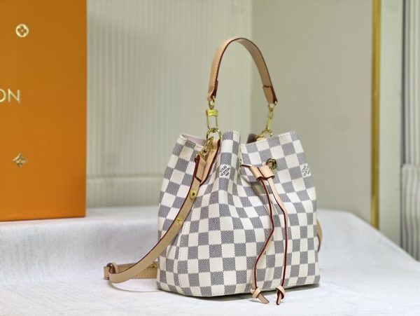 Luxury LV Handbag M46581