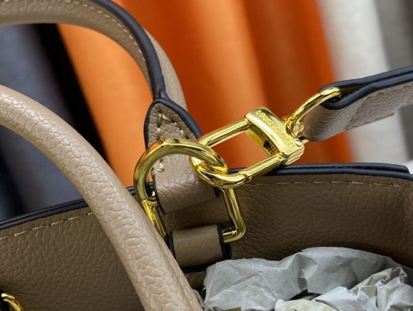 Luxury LV Handbag M41048