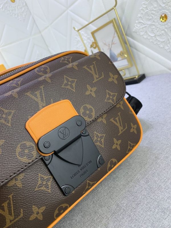 Luxury LV Handbag M46688.1