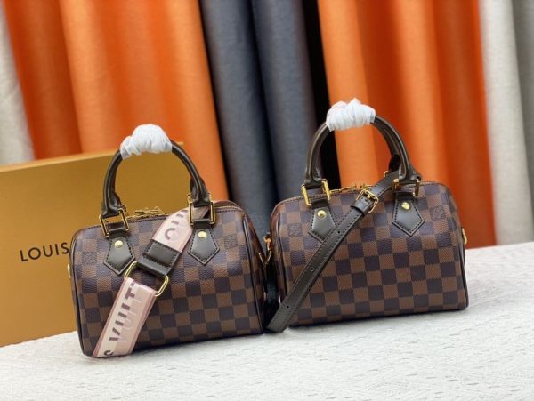 Luxury LV Handbag M46222