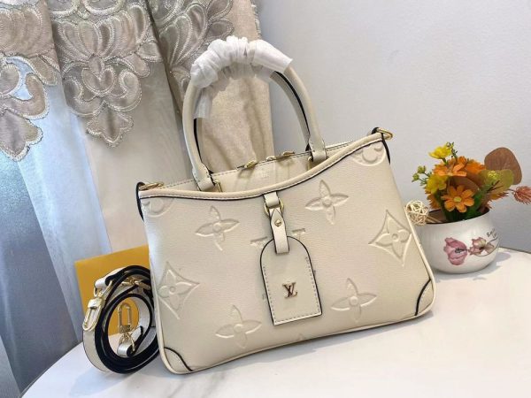 Luxury LV Handbag M46488