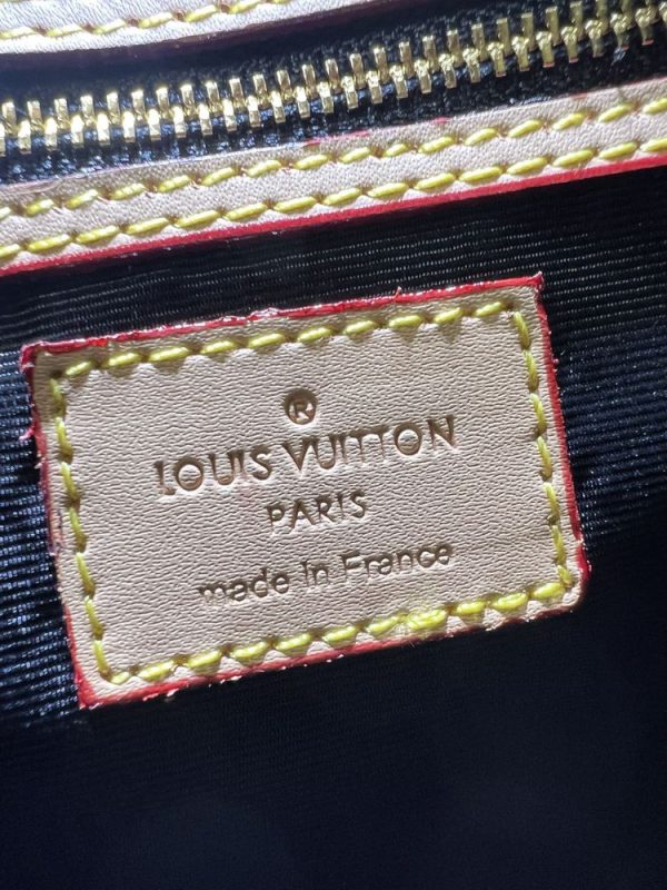 Luxury LV Handbag M24424