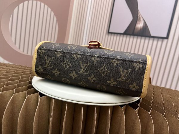 Luxury LV Handbag M44919.1