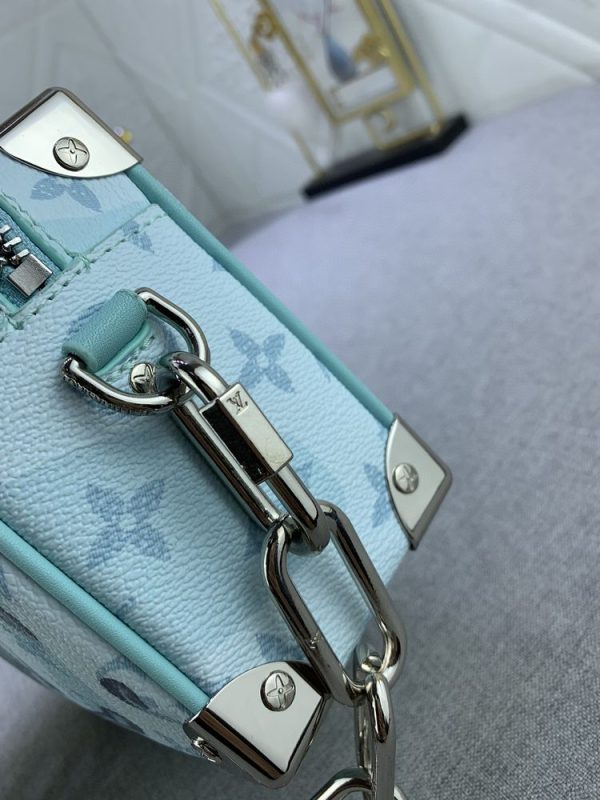 Luxury LV Handbag M22588