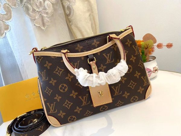 Luxury LV Handbag M46488