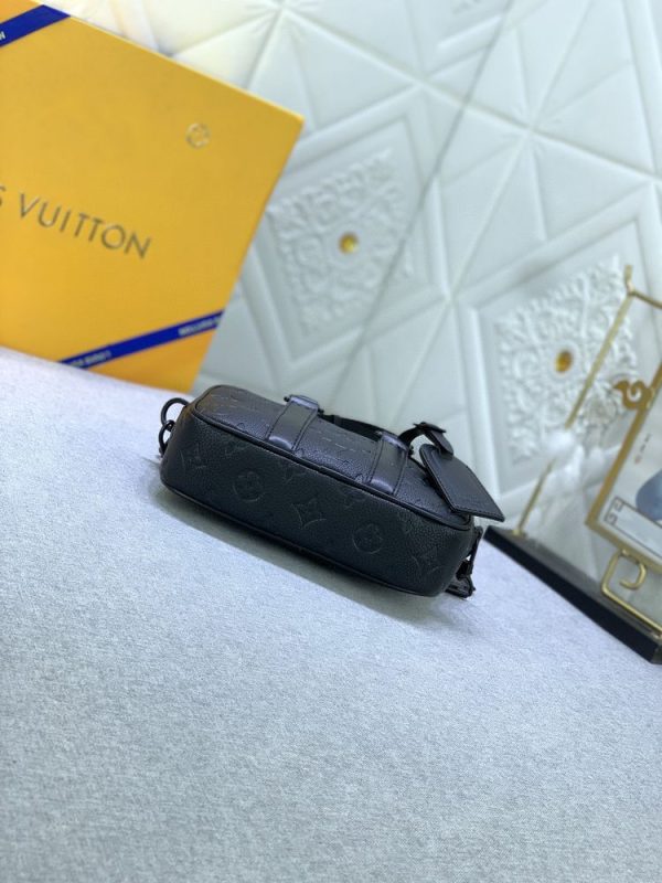 Luxury LV Handbag M82770