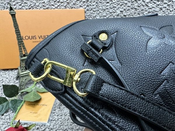 Luxury LV Handbag M45685