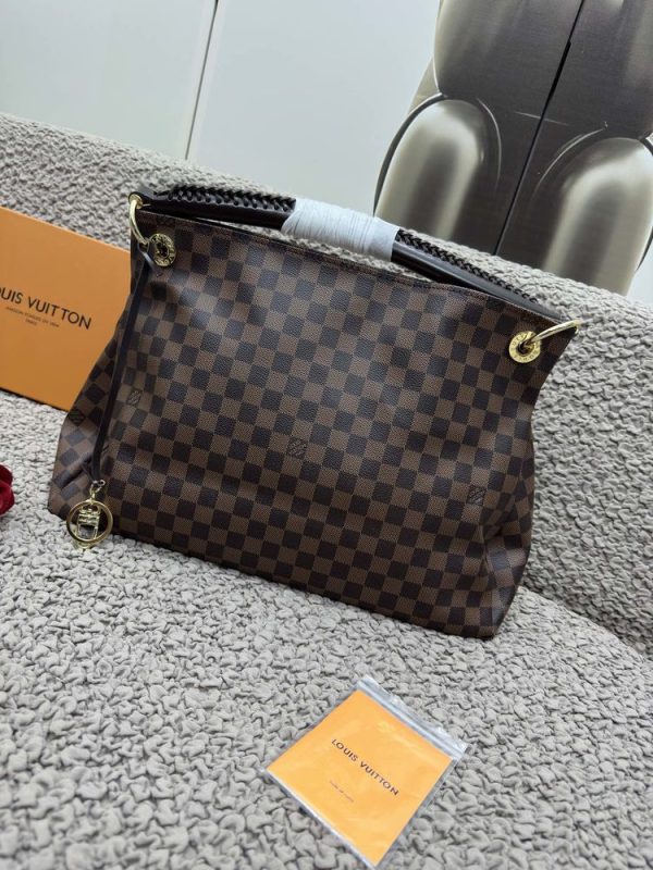 Luxury LV Handbag M40249