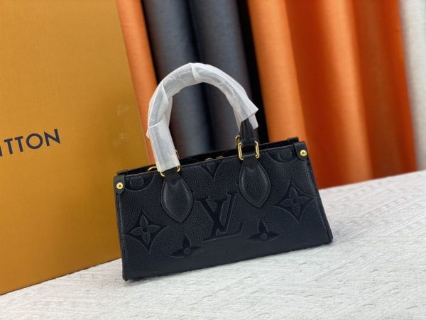 Luxury LV Handbag 46653