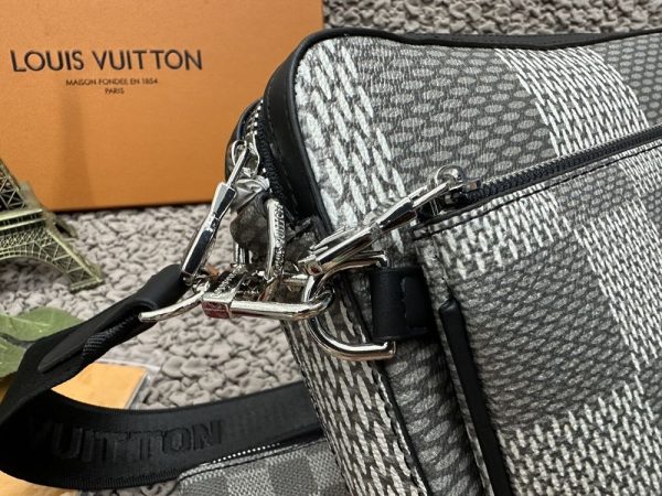 Luxury LV Handbag M40438.2