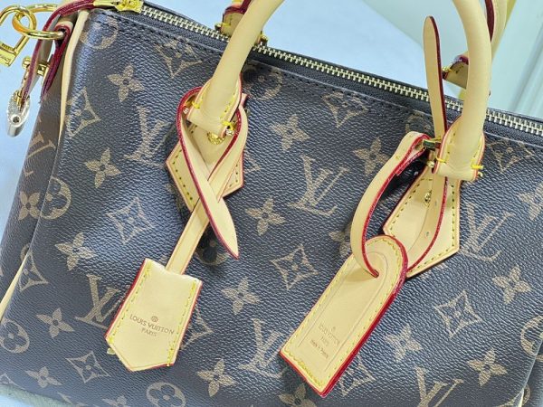 Luxury LV Handbag M24424