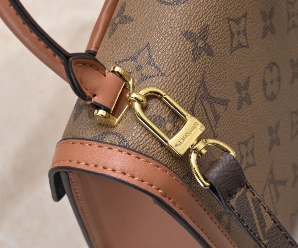 Luxury LV Handbag M66809