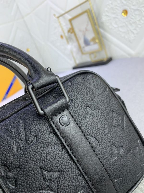 Luxury LV Handbag M82770