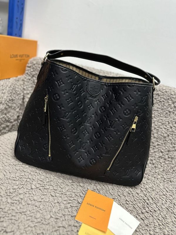 Luxury LV Handbag M40354