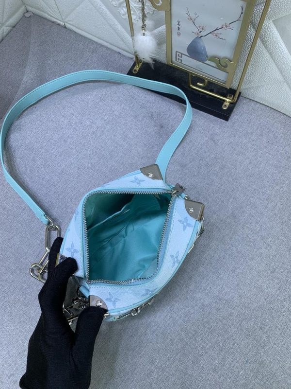 Luxury LV Handbag M22588