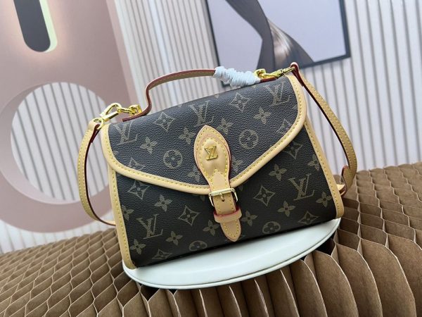 Luxury LV Handbag M44919.1