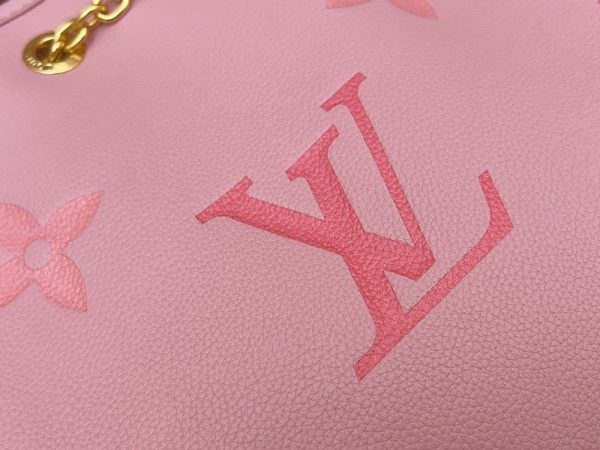 Luxury LV Handbag M46492