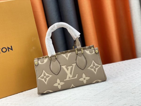 Luxury LV Handbag 46653