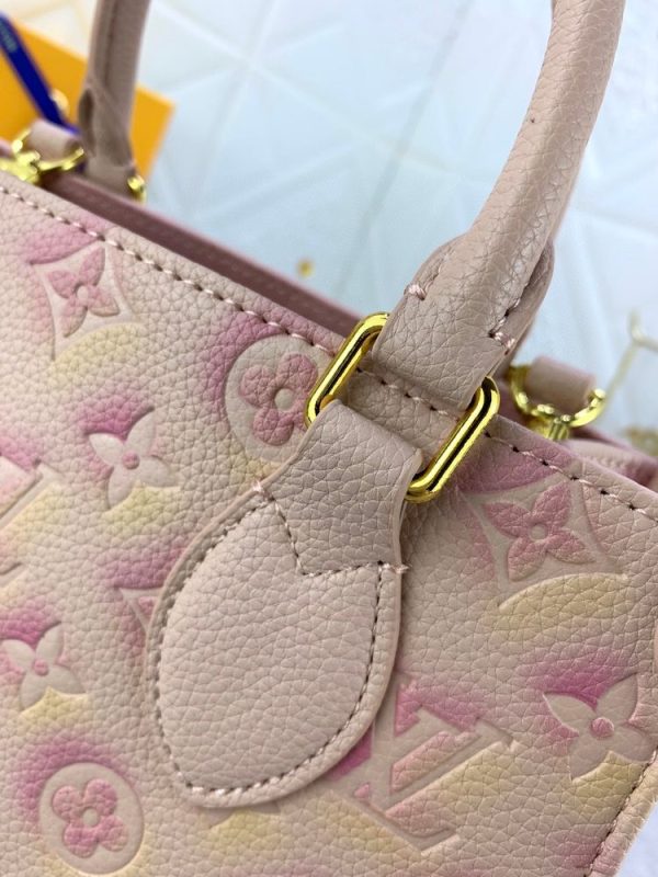 Luxury LV Handbag M46168