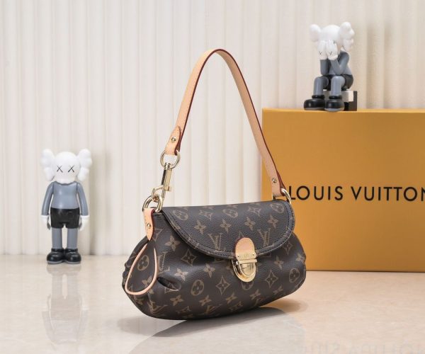 Luxury LV Handbag M44470