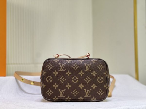 Luxury LV Handbag M46581