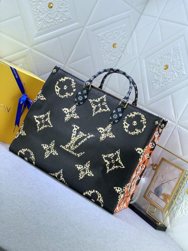 Luxury LV Handbag M44579