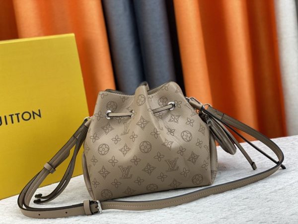 Luxury LV Handbag M57068