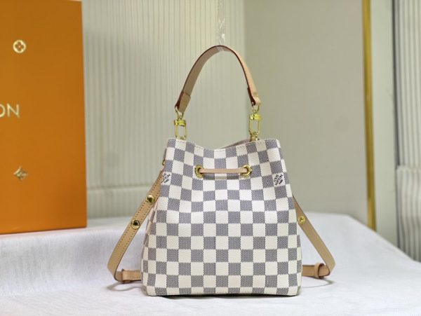 Luxury LV Handbag M46581